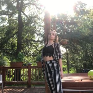 Meet your Posher, Chloe